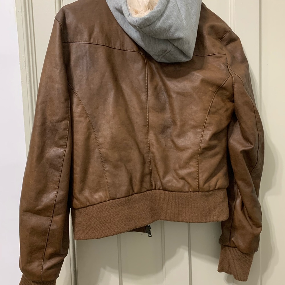 Leather jacket - Picture 3 of 3